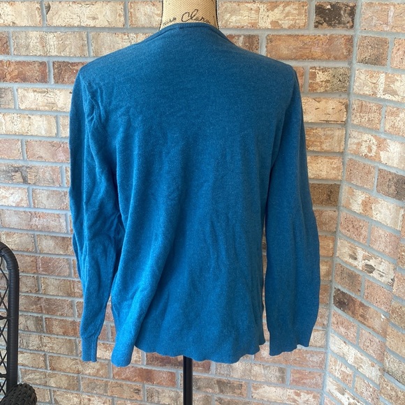 Loft Sweater - Picture 2 of 4